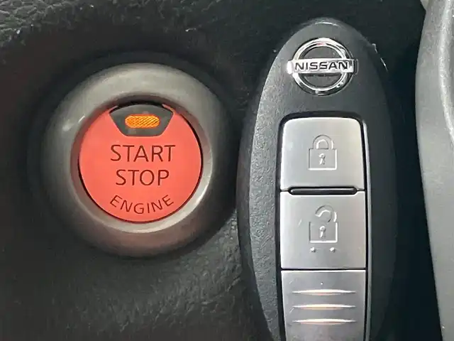 日産 キューブ 15X FOUR Vセレクション 道南・函館 2010(平22)年 6.9万km シャイニーブロンズ /社外メモリーナビ//フルセグTV//純正エンジンスターター//ガラスルーフ//切替４WD//ECO MODE//オートライト//フォグランプ//プッシュスタート//スマートキー//スペアキー//取扱説明書//保証書