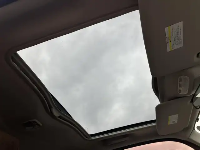 日産 キューブ 15X FOUR Vセレクション 道南・函館 2010(平22)年 6.9万km シャイニーブロンズ /社外メモリーナビ//フルセグTV//純正エンジンスターター//ガラスルーフ//切替４WD//ECO MODE//オートライト//フォグランプ//プッシュスタート//スマートキー//スペアキー//取扱説明書//保証書