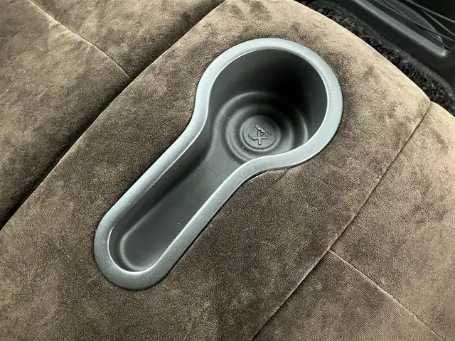 日産 キューブ 15X FOUR Vセレクション 道南・函館 2010(平22)年 6.9万km シャイニーブロンズ /社外メモリーナビ//フルセグTV//純正エンジンスターター//ガラスルーフ//切替４WD//ECO MODE//オートライト//フォグランプ//プッシュスタート//スマートキー//スペアキー//取扱説明書//保証書