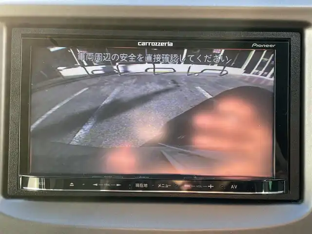 ホンダ フィット G 岐阜県 2011(平23)年 5.6万km アラバスターシルバーメタリック ワンオーナー/4WD/社外ナビ/【CD.AM/FM】/バックカメラ/ETC/盗難防止装置システム/リモコンキー/ABS/ハロゲンヘッドライト/ウィンカーミラー/ドアバイザー/積込スタッドレスタイヤ/保証書/取扱説明書