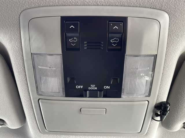 トヨタ ランドクルーザー プラド TX 岩手県 2022(令4)年 7.3万km ブラック 7人乗 サンルーフ ルーフレール ナビ 前後ドラレコ ETC フルセグ セーフティセンス レーダークルーズコントロール 革調シートカバー 純正17AW オートLEDライト フォグランプ ヘッドライトウォッシャー スペアタイヤ 純正エンジンスターター