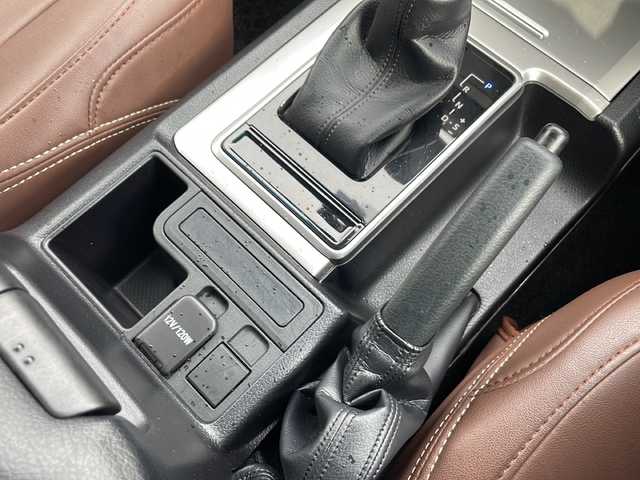 トヨタ ランドクルーザー プラド TX 岩手県 2022(令4)年 7.3万km ブラック 7人乗 サンルーフ ルーフレール ナビ 前後ドラレコ ETC フルセグ セーフティセンス レーダークルーズコントロール 革調シートカバー 純正17AW オートLEDライト フォグランプ ヘッドライトウォッシャー スペアタイヤ 純正エンジンスターター