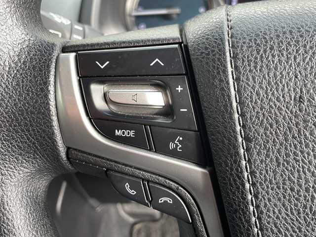 トヨタ ランドクルーザー プラド TX 岩手県 2022(令4)年 7.3万km ブラック 7人乗 サンルーフ ルーフレール ナビ 前後ドラレコ ETC フルセグ セーフティセンス レーダークルーズコントロール 革調シートカバー 純正17AW オートLEDライト フォグランプ ヘッドライトウォッシャー スペアタイヤ 純正エンジンスターター