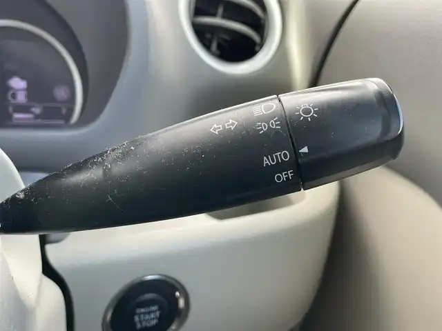 スズキ スペーシア T 千葉県 2016(平28)年 5.1万km 白 純正7インチナビ/Bluetooth/全方位カメラ/片側パワースライドドア/フルセグTV/クルーズコントロール/デュアルブレーキサポートシステム/ETC/オートライト/プッシュスタート/ターボ/D席シートヒーター/スマートキー