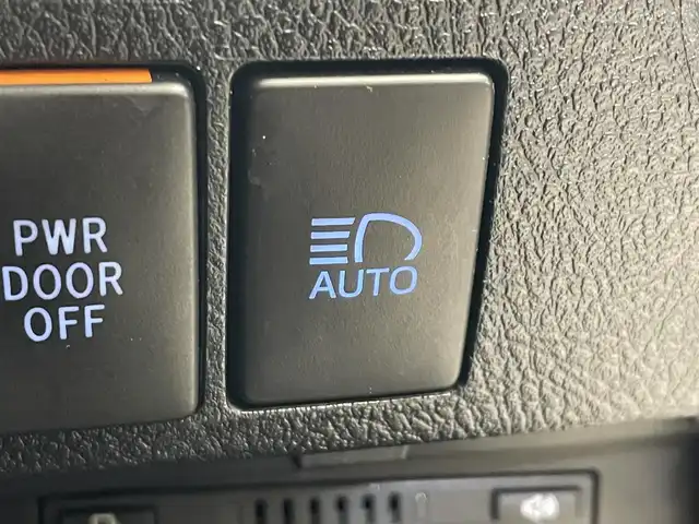 トヨタ アルファードハイブリット SR 岩手県 2018(平30)年 9.5万km ホワイトパールクリスタルシャイン 4WD/純正10型ナビ/衝突軽減システム/追従クルーズコントロール/レーンキープアシスト/ビルトインETC/純正フリップダウンモニター/純正エンジンスターター/電子パーキングブレーキ/シートヒーター/エアシート/クリアランスソナー/ドライブレコーダー/前席パワーシート/運転席シートメモリー付き/オットマン/オートライト/オートハイビーム/三眼LEDヘッドライト/フォグライト/純正17インチアルミホイール