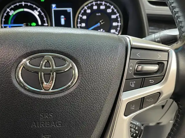 トヨタ アルファードハイブリット SR 岩手県 2018(平30)年 9.5万km ホワイトパールクリスタルシャイン 4WD/純正10型ナビ/衝突軽減システム/追従クルーズコントロール/レーンキープアシスト/ビルトインETC/純正フリップダウンモニター/純正エンジンスターター/電子パーキングブレーキ/シートヒーター/エアシート/クリアランスソナー/ドライブレコーダー/前席パワーシート/運転席シートメモリー付き/オットマン/オートライト/オートハイビーム/三眼LEDヘッドライト/フォグライト/純正17インチアルミホイール