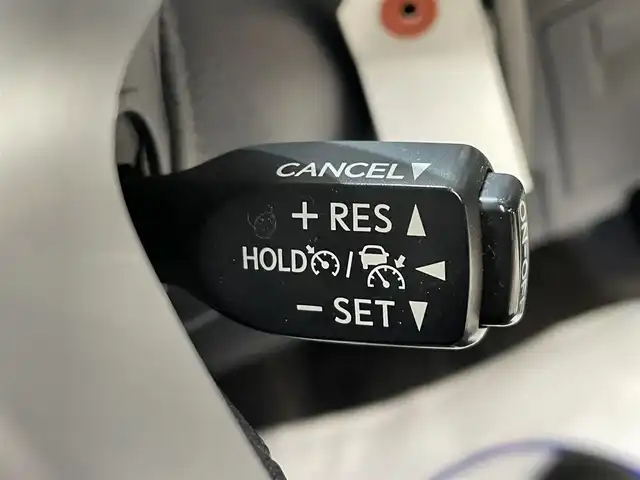 トヨタ アルファードハイブリット SR 岩手県 2018(平30)年 9.5万km ホワイトパールクリスタルシャイン 4WD/純正10型ナビ/衝突軽減システム/追従クルーズコントロール/レーンキープアシスト/ビルトインETC/純正フリップダウンモニター/純正エンジンスターター/電子パーキングブレーキ/シートヒーター/エアシート/クリアランスソナー/ドライブレコーダー/前席パワーシート/運転席シートメモリー付き/オットマン/オートライト/オートハイビーム/三眼LEDヘッドライト/フォグライト/純正17インチアルミホイール