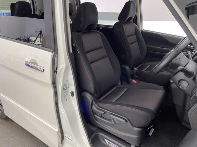 日産 セレナ ハイウェイスター G プロパイロットED 宮崎県 2016(平28)年 3.6万km ブリリアントホワイトパール 純正ナビ/Ｂｌｕｅｔｏｏｔｈ/ＨＤＭＩ　/ＣＤ／ＤＶＤ/プロパイロット/両側パワースライドドア/バックカメラ　/オートライト　/フリップダウンモニター　/スペアキー　/コーナセンサー/ＥＴＣ　/プッシュスタート