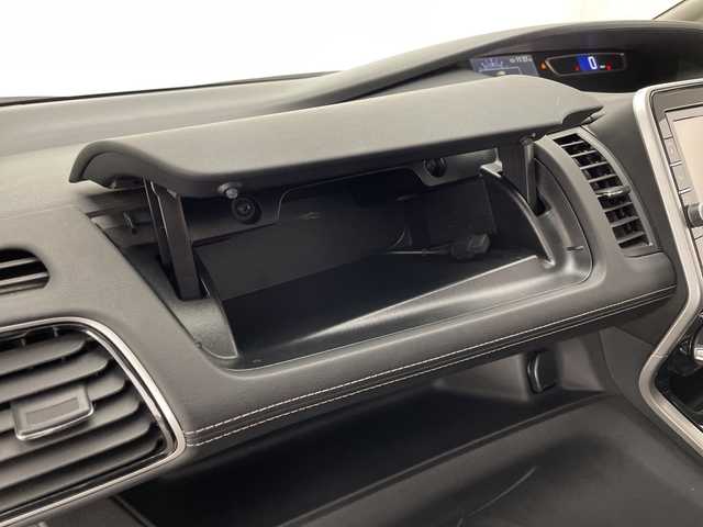 日産 セレナ ハイウェイスター G プロパイロットED 宮崎県 2016(平28)年 3.6万km ブリリアントホワイトパール 純正ナビ/Ｂｌｕｅｔｏｏｔｈ/ＨＤＭＩ　/ＣＤ／ＤＶＤ/プロパイロット/両側パワースライドドア/バックカメラ　/オートライト　/フリップダウンモニター　/スペアキー　/コーナセンサー/ＥＴＣ　/プッシュスタート