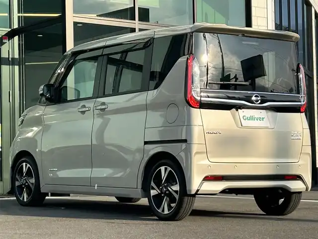 日産 ルークス HWS Gターボ プロパイロットED 愛媛県 2023(令5)年 0.4万km フローズンバニラパール 純正ナビ９インチナビ　/（AM/FM/Bluetooth/フルセグTV/HDMI）/アラウンドビューモニター　/プロパイロット/エマージェンシーブレーキ/両側電動スライドドア/ＥＴＣ/ナビ連動純正ドライブレコーダー/ＬＥＤヘッドライト　/オートハイビーム/横滑り防止装置　/盗難防止装置/ステアリングリモコン/フロアマット/ワンオーナー