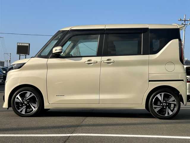 日産 ルークス HWS Gターボ プロパイロットED 愛媛県 2023(令5)年 0.4万km フローズンバニラパール 純正ナビ９インチナビ　/（AM/FM/Bluetooth/フルセグTV/HDMI）/アラウンドビューモニター　/プロパイロット/エマージェンシーブレーキ/両側電動スライドドア/ＥＴＣ/ナビ連動純正ドライブレコーダー/ＬＥＤヘッドライト　/オートハイビーム/横滑り防止装置　/盗難防止装置/ステアリングリモコン/フロアマット/ワンオーナー