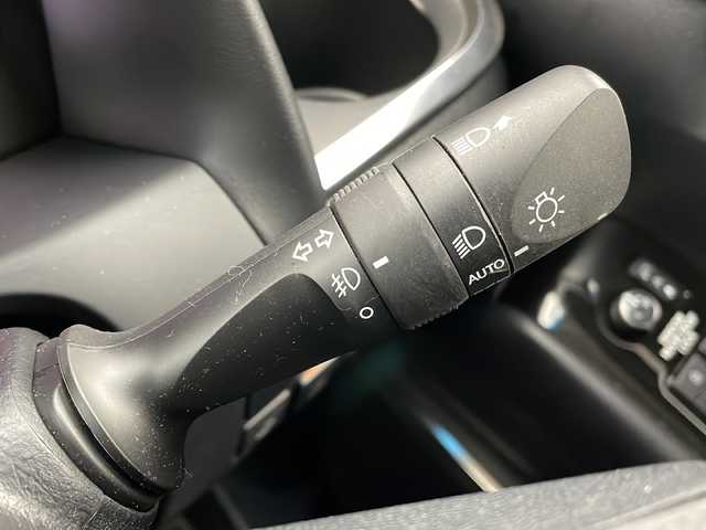 トヨタ アルファード S Cパッケージ 大阪府 2022(令4)年 2.4万km ホワイトパールクリスタルシャイン モデリスタエアロ/サンルーフ/純正9インチディスプレイオーディオ/【BT/フルセグTV/DVD/USB]/純正12.1インチ後席モニター/バックカメラ/ETC2.0/ドライブレコーダー/両側パワースライドドア/衝突被害軽減システム/コーナーセンサー前後/クルーズコントロール追従/オートライト/シーケンシャルターンランプ/パワーシート/パワーバックドア/オットマン/メモリシート/シートヒーター/シートベンチレーション/後席サンシェード/純正18インチAW/純正フロアマット