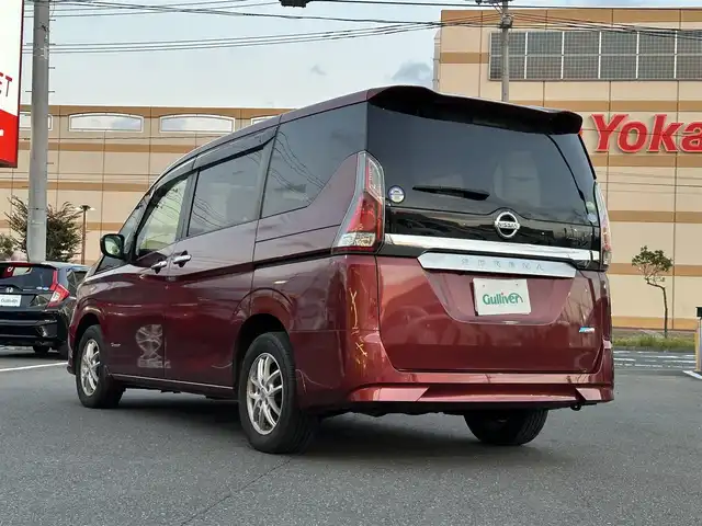 日産 セレナ