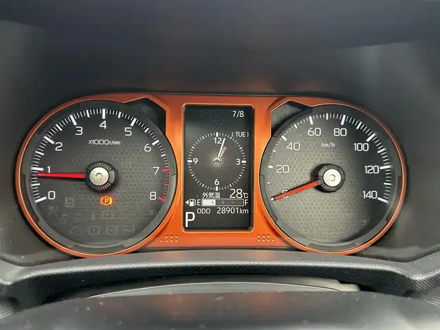 ダイハツ タフト G ターボ 滋賀県 2020(令2)年 2.9万km ブライトシルバーメタリック 9型純正ディスプレイオーディオ/(Bluetooth/AppleCarplay)/スマートアシスト/・衝突軽減ブレーキ/・先行車発進告知/・クルーズコントロール/・レーンキープアシスト/・標識認識/ガラスルーフ/パノラミックビューモニター/コーナーセンサー/電動パーキング/ブレーキHOLD/LEDオートライト/オートハイビーム/フォグ/ドライブレコーダー/ETC