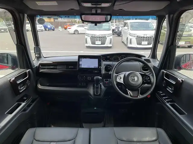 ホンダ Ｎ ＢＯＸ カスタム L ターボ 千葉県 2022(令4)年 1.2万km プレミアムクリスタルレッドM 純正8インチナビ/(フルセグTV/BT/CD/DVD/FM/AM)/バックカメラ/ナビ連動ドライブレコーダー/社外デジタルインナーミラー/衝突被害軽減システム/車線逸脱警報/クルーズコントロール/ハーフレザーシート/両側パワースライドドア/横滑り防止装置/ETC/アイドリングストップ/LEDヘッドライト/フォグランプ/オートライト/ウィンカーミラー/電動格納ミラー/純正15インチAW/シートリフター/パドルシフト/プッシュスタート/スマートキー/フロアマット/スペアキー/取扱説明書/保証書