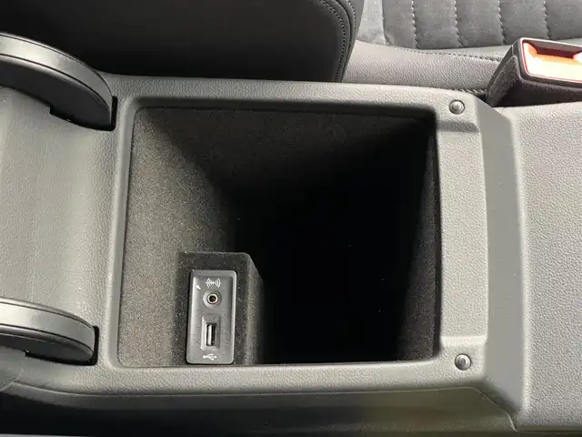 フォルクスワーゲン パサート ヴァリアント TDI エレガンス 山梨県 2019(平31)年 4.9万km ピュアホワイト 純正メモリナビ/　（CD/DVD/フルセグTV/Bluetooth）/バックカメラ/プリクラッシュ/ACC/LKA/サイドアシスト/半革/シートヒーター/D席パワーシート/LEDヘッドライト/ETC/純正17インチAw