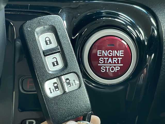 ホンダ Ｎ ＢＯＸ G ターボ Lパッケージ 愛知県 2016(平28)年 6.7万km プレミアムディープロッソパール 純正７型SDナビ/両側パワースライドドア/クルーズコントロール/フルセグ/CD/DVD/Bluetooth/純正アルミホイール/オートライト/ETC/ステアリングスイッチ/スマートキー/プッシュスタート/横滑り防止機能