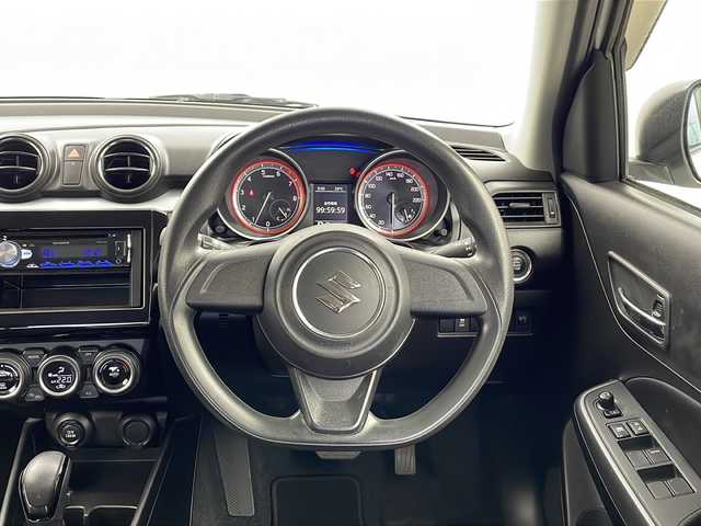 スズキ スイフト XG LTD 栃木県 2017(平29)年 4.5万km ピュアホワイトP 社外CDプレーヤー/オートエアコン/ハロゲンヘッドライト/ドアバイザー/社外14インチアルミホイール/電動格納ドアミラー/社外フロアマット