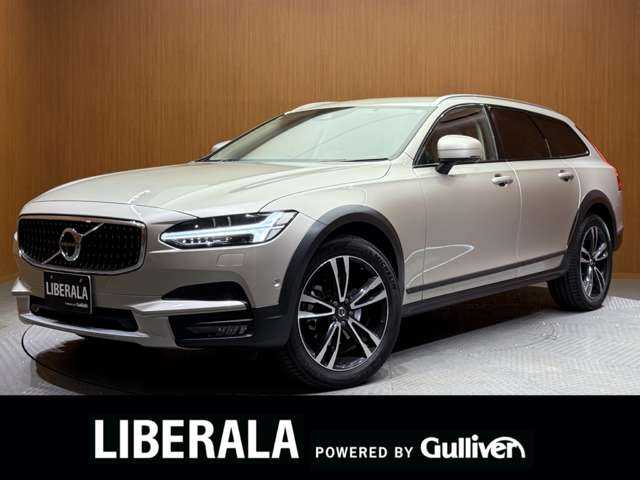 ボルボ Ｖ９０ クロスカントリー D4 AWD サマム 千葉県 2018(平30)年 2.1万km ルミナスサンドメタリック 純正ナビ　/３６０°カメラ　/ＡＣＣ　/ＨＵＤ　/レザーシート　/シートヒーター　/ベンチレーター　/リラクゼーション機能　/パワーシート　/ＬＥＤヘッドライト　/ハイビームアシスト　/電動リアゲート　/ＥＴＣ