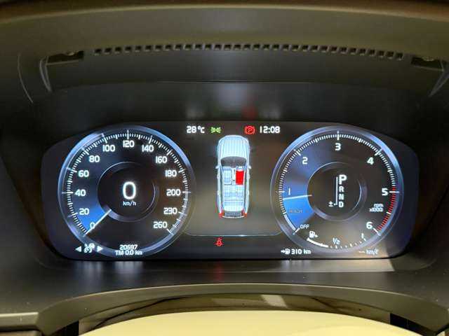 ボルボ Ｖ９０ クロスカントリー D4 AWD サマム 千葉県 2018(平30)年 2.1万km ルミナスサンドメタリック 純正ナビ　/３６０°カメラ　/ＡＣＣ　/ＨＵＤ　/レザーシート　/シートヒーター　/ベンチレーター　/リラクゼーション機能　/パワーシート　/ＬＥＤヘッドライト　/ハイビームアシスト　/電動リアゲート　/ＥＴＣ
