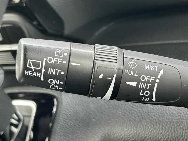 ホンダ Ｎ ＢＯＸ L 福岡県 2021(令3)年 3.1万km プラチナホワイトパール ・純正7インチナビ（CD/DVD/フルセグTV/AM/FM/iPod//SD/MusicRack/USB/Bluetooth/AUX/交通情報）/・バックカメラ/・ドライブレコーダー/・社外ETC/・両側パワースライドドア/・クリアランスソナー/・衝突被害軽減システム/・横滑り防止装置/・レーンキープアシスト/・LEDヘッドライト/・追従型クルーズコントロール/・ステアリングスイッチ/・シートヒーター/・電動格納ミラー/・純正サンシェード/・後席用テーブル