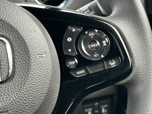 ホンダ Ｎ ＢＯＸ L 福岡県 2021(令3)年 3.1万km プラチナホワイトパール ・純正7インチナビ（CD/DVD/フルセグTV/AM/FM/iPod//SD/MusicRack/USB/Bluetooth/AUX/交通情報）/・バックカメラ/・ドライブレコーダー/・社外ETC/・両側パワースライドドア/・クリアランスソナー/・衝突被害軽減システム/・横滑り防止装置/・レーンキープアシスト/・LEDヘッドライト/・追従型クルーズコントロール/・ステアリングスイッチ/・シートヒーター/・電動格納ミラー/・純正サンシェード/・後席用テーブル