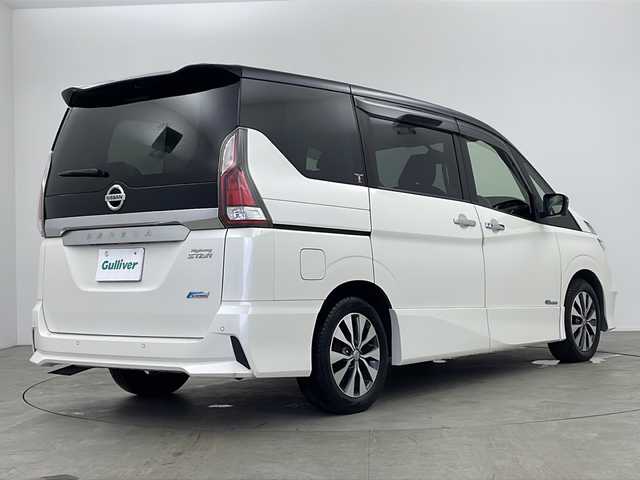 日産 セレナ ハイウェイスター 鹿児島県 2017(平29)年 8.5万km ブリリアントホワイトパール 2トーン 純正9インチナビ/(CD/DVD/BT/フルセグTV)/純正フリップダウンモニター/両側パワースライドドア/プロパイロット/アラウンドビューモニター/エマージェンシーブレーキ/レーンキープアシスト/オートライト/電動パーキングブレーキ/オートホールド機能/純正アルミホイール/リアサンシェード