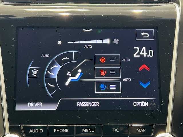 トヨタ クラウン ハイブリッド RS アドバンス Four 宮城県 2018(平30)年 6.3万km ダークブルーマイカ 4WD/TRDエアロ/トヨタセーフティセンス/・プリクラッシュセーフティ/・オートマチックハイビーム/・ロードサインアシスト/・先行車発進告知機能/・レーントレーシングアシスト/・レーダークルーズコントロール/純正SDナビ/CD/DVD再生機能付き/バックカメラ/全方位車外カメラ/フルセグTV/パドルシフト/純正ビルドインETC2.0/パワーシート/シートメモリー/シートヒーター/エアシート/ステアリングヒーター/BBSアルミホイール/純正フロアマット