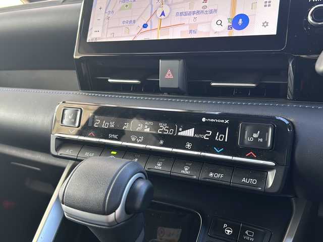 トヨタ ヴォクシー S－Z 京都府 2022(令4)年 2.3万km スパークリングブラックパールクリスタルシャイン ディスプレイオーディオ/トヨタセーフティセンス/・衝突被害軽減システム /・レーンキープアシスト/・レーダークルーズコントロール/・オートマチックハイビーム/・PDA/・LDA/・RSA/トヨタチームメイト/・アドバンストドライブ/・パーキングアシスト/・リモート機能/・ドライバー異常時対応システム/快適便利パッケージhigh /・パワーバックドア/・ナノイーX/・シートヒーター(前後)/・ハンズフリーデュアルパワースライドドア/・オットマン/・ステアリングヒーター/・アームレスト/両側パワースライドドア /BSM /コーナーセンサー/ユニバーサルステップ /アイドリングストップ/プロジェクター式LEDヘッドランプ/スマートキー/純正AW/フルセグTV/純正ETC2.0ビルトイン
