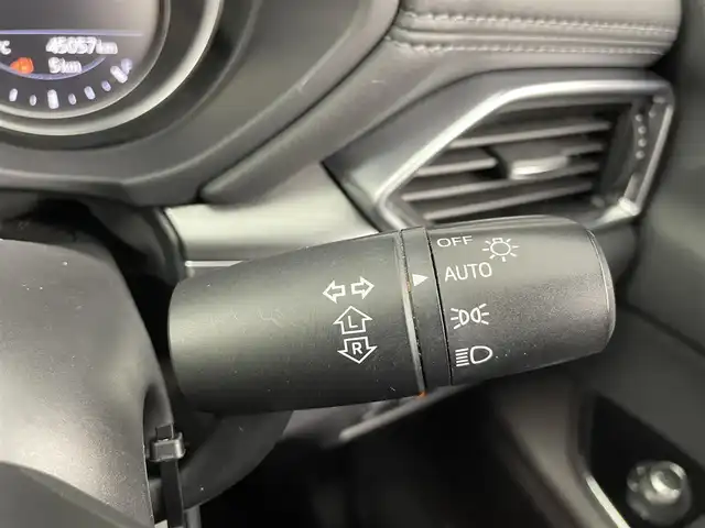 マツダ ＣＸ－８ XD プロアクティブ 大分県 2018(平30)年 4.5万km ジェットブラックマイカ 純正ナビ/（フルセグ/CD/DVD/Bluetooth）/全方位カメラ/衝突軽減ブレーキ/レーダークルーズコントロール/レーンアシスト/オートハイビーム/前後ドライブレコーダー/ステアリングヒーター/運転席パワーシート/（ポジションメモリー付き）/電動パーキングブレーキ/オートブレーキホールド/ETC/社外アルミホイール/スマートキー・プッシュスタート/保証書・取扱説明書