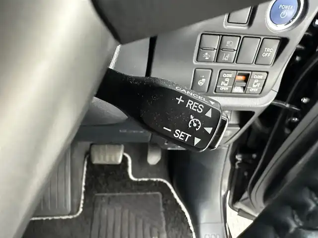 トヨタ エスクァイア ハイブリッド Gi プレミアムパッケージ 兵庫県 2019(平31)年 7.6万km スパークリングブラックパールクリスタルシャイン 純正ナビ（CD/DVD/SD/HDMI/BT）/LED/オートライト/オートハイビーム/バックカメラ/ETC/トヨタセーフティーセンス/ハンドルヒーター/前席シートヒーター/ウインカーミラー/ドアバイザー/両側パワースライドドア/クルーズコントロール