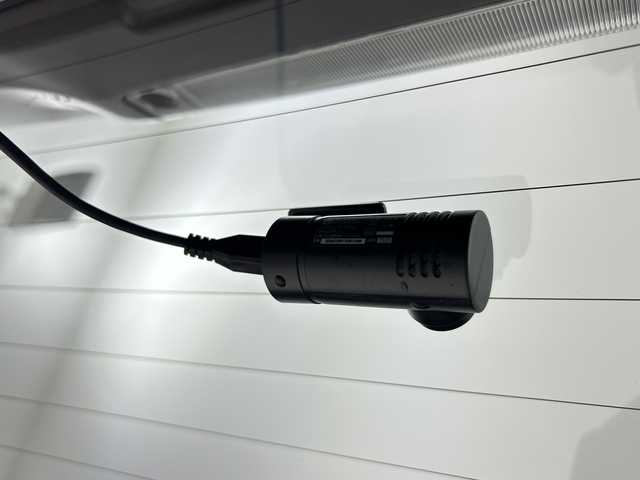 トヨタ アクア G 三重県 2015(平27)年 5.6万km グレーメタリック 純正ナビ　/【ＴＶ／Ｂｌｕｅｔｏｏｔｈ】　/クルーズコントロール　/前後ドライブレコーダー　/プッシュスタート／スマートキー　/電動格納サイドミラー　/ヘッドライトレベライザー　/オートライト機能　/スペアキー有