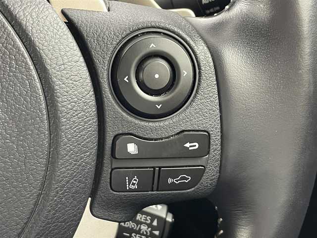 レクサス ＣＴ 200h バージョンC 大阪府 2022(令4)年 7.7万km ソニックチタニウム ファブリックコンビシートセット/ステアリングヒーター/セーフティーパッケージプラス/純正メーカーナビ（CD・DVD・Bluetooth・フルセグ）/レーダークルーズコントロール/革巻きステアリング/シートヒーター/プリクラッシュセーフティー/レーンディパーチャーアラート/クリアランスソナー/パワーシート/オートマチックハイビーム/シートメモリ/LEDヘッドライト/フォグランプ/パドルシフト/電格ミラー