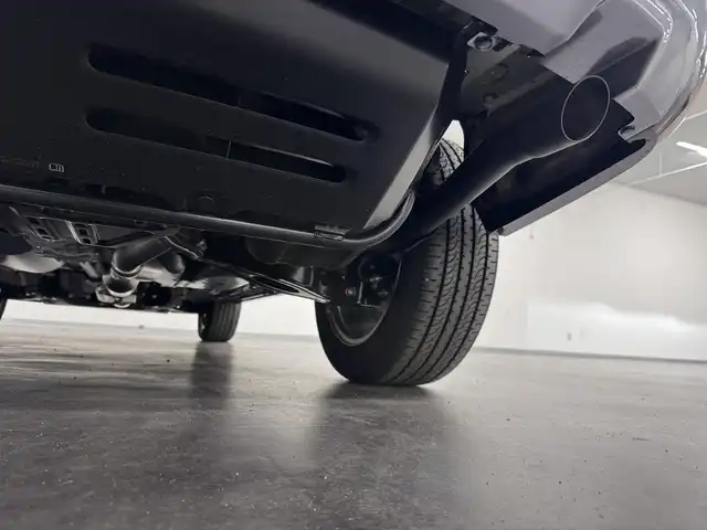 三菱 デリカＤ：５ シャモニー 三重県 2025(令7)年 0.1千km グラファイトグレーメタリック/ブラックマイカ 登録済未使用車/ディーゼル・ターボ/フルタイム4WD/MTモード付インパネ8AT/アルパイン・11インチナビ『ビッグX』EX11NX/（CD/DVD/TV/SD/FM/AM/USB/Bluetooth/外部入力/HDMI/AppleCarPlay/AndroidAuto）/12.8インチ 純正 後席フリップダウンモニター RXH12X-L/マルチアラウンドモニター/両側オートスライドドア/e-Assist/・衝突被害軽減ブレーキシステム/・車線逸脱警報システム/・レーダークルーズコントロールシステム/・オートハイビーム/・誤発進抑制機能（前進時）/・後側方車両検知警報システム（レーンチェンジアシスト機能付）［BSW/LCA］/・後退時交差車両検知警報システム［RCTA］/装備/・キャプテンシート（7人乗り）/・ハーフレザーシート/・シートヒーター（D/N）/・パワーシート（D6way）/・エレクトリックテールゲート（電動バックドア）/・左右独立オートエアコン/・後席クーラー＆ヒーター/・AC100V電源コンセント（100W）/・オートライト/・LED ヘッドランプ＋フロントフォグランプ/・パドルシフト/・オートワイパー/・純正18inAW/・プッシュスタート/・保/取/など