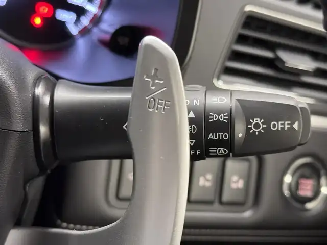 三菱 デリカＤ：５ シャモニー 三重県 2025(令7)年 0.1千km グラファイトグレーメタリック/ブラックマイカ 登録済未使用車/ディーゼル・ターボ/フルタイム4WD/MTモード付インパネ8AT/アルパイン・11インチナビ『ビッグX』EX11NX/（CD/DVD/TV/SD/FM/AM/USB/Bluetooth/外部入力/HDMI/AppleCarPlay/AndroidAuto）/12.8インチ 純正 後席フリップダウンモニター RXH12X-L/マルチアラウンドモニター/両側オートスライドドア/e-Assist/・衝突被害軽減ブレーキシステム/・車線逸脱警報システム/・レーダークルーズコントロールシステム/・オートハイビーム/・誤発進抑制機能（前進時）/・後側方車両検知警報システム（レーンチェンジアシスト機能付）［BSW/LCA］/・後退時交差車両検知警報システム［RCTA］/装備/・キャプテンシート（7人乗り）/・ハーフレザーシート/・シートヒーター（D/N）/・パワーシート（D6way）/・エレクトリックテールゲート（電動バックドア）/・左右独立オートエアコン/・後席クーラー＆ヒーター/・AC100V電源コンセント（100W）/・オートライト/・LED ヘッドランプ＋フロントフォグランプ/・パドルシフト/・オートワイパー/・純正18inAW/・プッシュスタート/・保/取/など