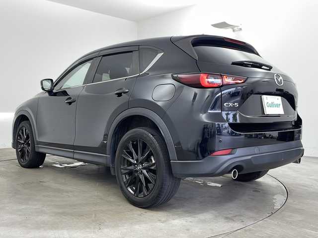 マツダ ＣＸ－５ XD ブラックトーンエディション 兵庫県 2021(令3)年 4.8万km ジェットブラックマイカ ・10.25インチセンターディスプレイ/BT/USB/AppleCarPlay/AndroidAuto/・地上デジタルＴＶチューナー（フルセグ）/・ETC/・360°ビューモニター/・アダプティブLEDヘッドライトシステム/・ハイビームコントロールシステム/・スマートシティブレーキサポート/・スマートブレーキサポート/・マツダレーダークルーズコントロールシステム/・レーンキープアシストシステム/・車線逸脱警報システム/・交通標識認識システム/・ブラインドスポットモニタリング/・ドライバーアテンションアラート/・リアクロストラフィッアラート/・誤発進抑制制御/・ハーフレザーシート/・運転席パワーシート/・前席シートヒーター/・ステアリングヒーター/・パドルシフト/・スマートキー/・パワーバックドア/・純正19インチアルミホイール/・アドバンストキーレスエントリーシステム/・純正フロアマット