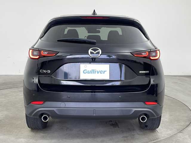 マツダ ＣＸ－５ XD ブラックトーンエディション 兵庫県 2021(令3)年 4.8万km ジェットブラックマイカ ・10.25インチセンターディスプレイ/BT/USB/AppleCarPlay/AndroidAuto/・地上デジタルＴＶチューナー（フルセグ）/・ETC/・360°ビューモニター/・アダプティブLEDヘッドライトシステム/・ハイビームコントロールシステム/・スマートシティブレーキサポート/・スマートブレーキサポート/・マツダレーダークルーズコントロールシステム/・レーンキープアシストシステム/・車線逸脱警報システム/・交通標識認識システム/・ブラインドスポットモニタリング/・ドライバーアテンションアラート/・リアクロストラフィッアラート/・誤発進抑制制御/・ハーフレザーシート/・運転席パワーシート/・前席シートヒーター/・ステアリングヒーター/・パドルシフト/・スマートキー/・パワーバックドア/・純正19インチアルミホイール/・アドバンストキーレスエントリーシステム/・純正フロアマット
