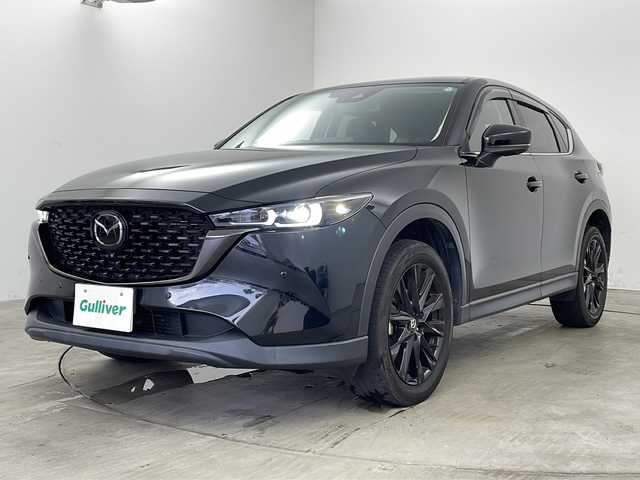 マツダ ＣＸ－５ XD ブラックトーンエディション 兵庫県 2021(令3)年 4.8万km ジェットブラックマイカ ・10.25インチセンターディスプレイ/BT/USB/AppleCarPlay/AndroidAuto/・地上デジタルＴＶチューナー（フルセグ）/・ETC/・360°ビューモニター/・アダプティブLEDヘッドライトシステム/・ハイビームコントロールシステム/・スマートシティブレーキサポート/・スマートブレーキサポート/・マツダレーダークルーズコントロールシステム/・レーンキープアシストシステム/・車線逸脱警報システム/・交通標識認識システム/・ブラインドスポットモニタリング/・ドライバーアテンションアラート/・リアクロストラフィッアラート/・誤発進抑制制御/・ハーフレザーシート/・運転席パワーシート/・前席シートヒーター/・ステアリングヒーター/・パドルシフト/・スマートキー/・パワーバックドア/・純正19インチアルミホイール/・アドバンストキーレスエントリーシステム/・純正フロアマット