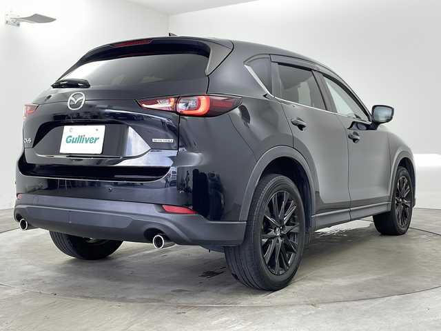 マツダ ＣＸ－５ XD ブラックトーンエディション 兵庫県 2021(令3)年 4.8万km ジェットブラックマイカ ・10.25インチセンターディスプレイ/BT/USB/AppleCarPlay/AndroidAuto/・地上デジタルＴＶチューナー（フルセグ）/・ETC/・360°ビューモニター/・アダプティブLEDヘッドライトシステム/・ハイビームコントロールシステム/・スマートシティブレーキサポート/・スマートブレーキサポート/・マツダレーダークルーズコントロールシステム/・レーンキープアシストシステム/・車線逸脱警報システム/・交通標識認識システム/・ブラインドスポットモニタリング/・ドライバーアテンションアラート/・リアクロストラフィッアラート/・誤発進抑制制御/・ハーフレザーシート/・運転席パワーシート/・前席シートヒーター/・ステアリングヒーター/・パドルシフト/・スマートキー/・パワーバックドア/・純正19インチアルミホイール/・アドバンストキーレスエントリーシステム/・純正フロアマット