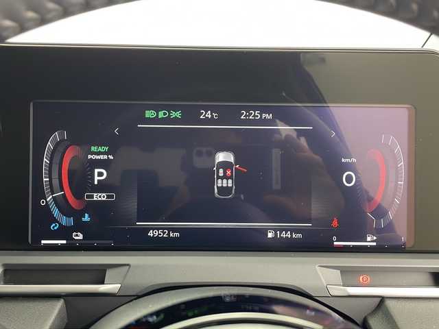 日産 オーラ G レザーエディション 愛知県 2023(令5)年 0.5万km ガーネットレッド/スーパーブラック 2トーン /禁煙車・ワンオーナー車//純正ナビ//フルセグTV・Bluetooth・HDMI・USB//インテリジェントアラウンドビューモニター//ETC2.0//ドライブレコーダー//ワイヤレス充電//BOSE//インテリジェントルームミラー//プロパイロット//本革シート//純正17インチアルミホイール//インテリジェントエマージェンシーブレーキ//ヒルスタートアシスト//踏み間違い衝突防止アシスト//標識検知//インテリジェントFCW(前方衝突予測警報)//車線逸脱警報//インテリジェントDA(ふらつき警報)//インテリジェントLI(車線逸脱防止支援システム)//フロント&バックソナー//インテリジェントBSI(後側方衝突防止支援システム)//BSW(後側方車両検知警報)//RCTA(後退時車両検知警報)//車両検知警報//アイドリングストップ//イモビライザー//横滑り防止//アダプティブLEDヘッドライトシステム//インテリジェントオートライト//フロントフォグランプ//EVモード//プッシュスタート//電子パーキングブレーキ//オートブレーキホールド//ステアリングスイッチ//純正フロアマット//スペアキー2本//新車保証書//取扱説明書/ナビ説明書