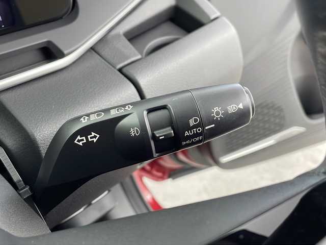 日産 オーラ G レザーエディション 愛知県 2023(令5)年 0.5万km ガーネットレッド/スーパーブラック 2トーン /禁煙車・ワンオーナー車//純正ナビ//フルセグTV・Bluetooth・HDMI・USB//インテリジェントアラウンドビューモニター//ETC2.0//ドライブレコーダー//ワイヤレス充電//BOSE//インテリジェントルームミラー//プロパイロット//本革シート//純正17インチアルミホイール//インテリジェントエマージェンシーブレーキ//ヒルスタートアシスト//踏み間違い衝突防止アシスト//標識検知//インテリジェントFCW(前方衝突予測警報)//車線逸脱警報//インテリジェントDA(ふらつき警報)//インテリジェントLI(車線逸脱防止支援システム)//フロント&バックソナー//インテリジェントBSI(後側方衝突防止支援システム)//BSW(後側方車両検知警報)//RCTA(後退時車両検知警報)//車両検知警報//アイドリングストップ//イモビライザー//横滑り防止//アダプティブLEDヘッドライトシステム//インテリジェントオートライト//フロントフォグランプ//EVモード//プッシュスタート//電子パーキングブレーキ//オートブレーキホールド//ステアリングスイッチ//純正フロアマット//スペアキー2本//新車保証書//取扱説明書/ナビ説明書