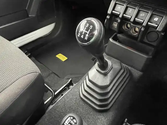 スズキ ジムニー XL 新潟県 2020(令2)年 4.3万km スペリアホワイト 4WD/社外ディスプレイオーディオ/CD/DVD/BT/USB/ETC/シートヒーター /ルーフキャリア/スマートキー/プッシュスタート/フォグランプ