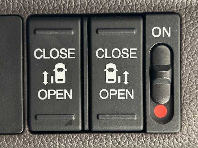 ホンダ フリード ハイブリット G ホンダセンシング 宮城県 2022(令4)年 8.1万km シルバーミストグリーンM 4WD/ホンダセンシング/・衝突軽減ブレーキ/・誤発進抑制機能/・後方誤発進抑制機能/・歩行者事故低減ステアリング/・アダプティブクルーズコントロール/・車線維持支援システム/・路外逸脱抑制機能/・標識認識機能/・先行車発進お知らせ機能/社外ナビ（CN-F1X10BHD）/・Bluetooth/CD/DVD//・フルセグTV/HDMI/Blu-ray/・純正ビルドインETC/・バックカメラ/・ドライブレコーダー前方/・デジタルインナーミラー/両側パワースライドドア/オービスレーダー/革巻きステアリング/・ステアリングスイッチ/プッシュスタート/・リモコンキー/・スペアキー/布シート/・シートヒーター（運転席＋助手席）/3列シート/オートライト/オートマチックハイビーム/ワイパーヒーター/フォグランプ/純正LEDヘッドライト/純正15インチアルミホイール