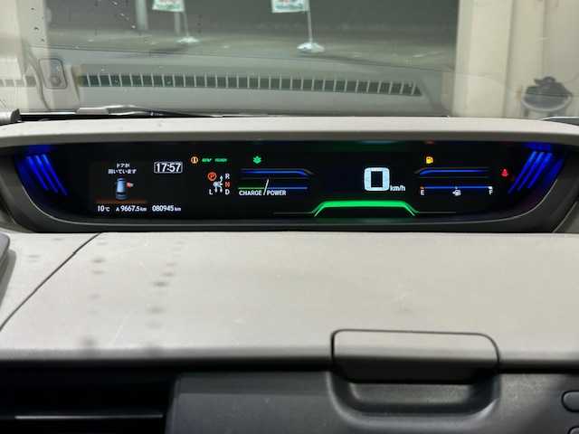 ホンダ フリード ハイブリット G ホンダセンシング 宮城県 2022(令4)年 8.1万km シルバーミストグリーンM 4WD/ホンダセンシング/・衝突軽減ブレーキ/・誤発進抑制機能/・後方誤発進抑制機能/・歩行者事故低減ステアリング/・アダプティブクルーズコントロール/・車線維持支援システム/・路外逸脱抑制機能/・標識認識機能/・先行車発進お知らせ機能/社外ナビ（CN-F1X10BHD）/・Bluetooth/CD/DVD//・フルセグTV/HDMI/Blu-ray/・純正ビルドインETC/・バックカメラ/・ドライブレコーダー前方/・デジタルインナーミラー/両側パワースライドドア/オービスレーダー/革巻きステアリング/・ステアリングスイッチ/プッシュスタート/・リモコンキー/・スペアキー/布シート/・シートヒーター（運転席＋助手席）/3列シート/オートライト/オートマチックハイビーム/ワイパーヒーター/フォグランプ/純正LEDヘッドライト/純正15インチアルミホイール