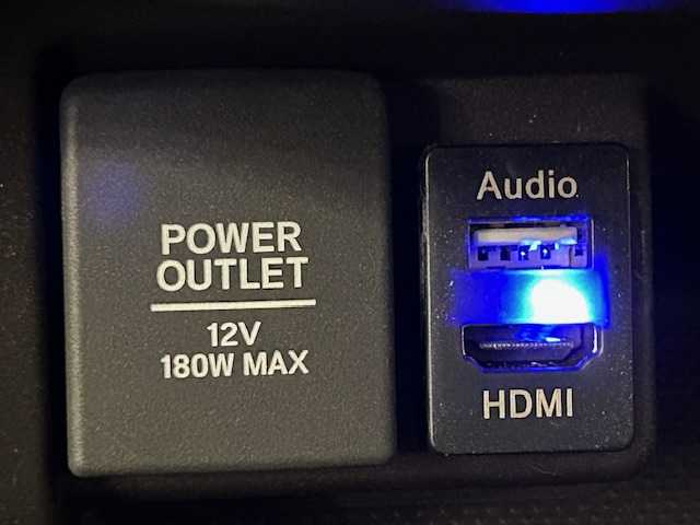 ホンダ フリード ハイブリット G ホンダセンシング 宮城県 2022(令4)年 8.1万km シルバーミストグリーンM 4WD/ホンダセンシング/・衝突軽減ブレーキ/・誤発進抑制機能/・後方誤発進抑制機能/・歩行者事故低減ステアリング/・アダプティブクルーズコントロール/・車線維持支援システム/・路外逸脱抑制機能/・標識認識機能/・先行車発進お知らせ機能/社外ナビ（CN-F1X10BHD）/・Bluetooth/CD/DVD//・フルセグTV/HDMI/Blu-ray/・純正ビルドインETC/・バックカメラ/・ドライブレコーダー前方/・デジタルインナーミラー/両側パワースライドドア/オービスレーダー/革巻きステアリング/・ステアリングスイッチ/プッシュスタート/・リモコンキー/・スペアキー/布シート/・シートヒーター（運転席＋助手席）/3列シート/オートライト/オートマチックハイビーム/ワイパーヒーター/フォグランプ/純正LEDヘッドライト/純正15インチアルミホイール