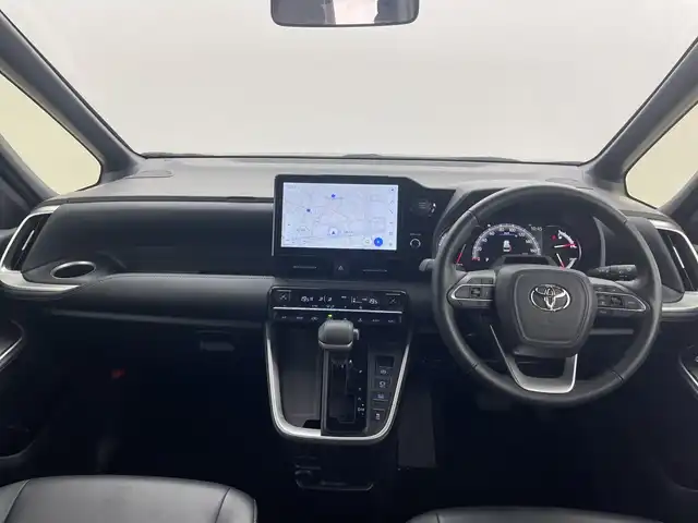 トヨタ ノア S－Z 群馬県 2023(令5)年 1.3万km アティチュードブラックマイカ 純正１０．５型ナビ　アダプティブクルーズコントロール　ＣＤ／ＤＶＤデッキ　両側電動スライドドア　衝突被害軽減ブレーキ　ＨＤＭＩ　純正ビルトインＥＴＣ２．０　前席シートヒーター　ＬＥＤ　禁煙車
