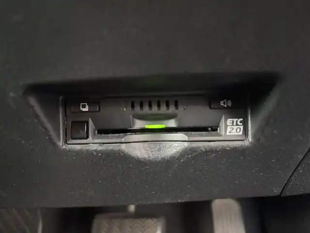 トヨタ Ｃ－ＨＲ G 愛知県 2017(平29)年 12.6万km ブラックマイカ 純正9型ナビ(NSZT-Y66T)/AM/FM/CD/DVD/SD/BT/USB/HDMI/フルセグTV/バックカメラ/黒レザーシート/前席シートヒーター/クルーズコントロール/プリクラッシュセーフティ/クリアランスソナー/レーンアシスト/オートハイビーム/BSM/ETC2.0/電動パーキングブレーキ/オートホールド機能/ウインカーミラー/ドアバイザー/フロアマット