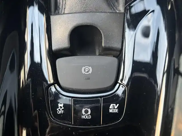 トヨタ Ｃ－ＨＲ G 愛知県 2017(平29)年 12.6万km ブラックマイカ 純正9型ナビ(NSZT-Y66T)/AM/FM/CD/DVD/SD/BT/USB/HDMI/フルセグTV/バックカメラ/黒レザーシート/前席シートヒーター/クルーズコントロール/プリクラッシュセーフティ/クリアランスソナー/レーンアシスト/オートハイビーム/BSM/ETC2.0/電動パーキングブレーキ/オートホールド機能/ウインカーミラー/ドアバイザー/フロアマット