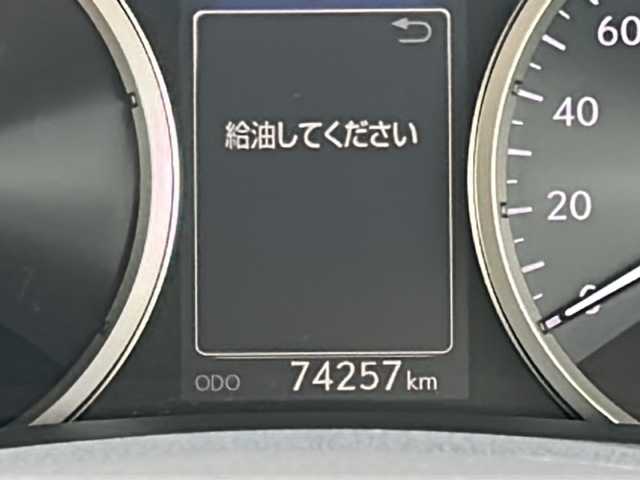 レクサス ＮＸ 300h バージョンL 佐賀県 2016(平28)年 7.5万km ソニッククォーツ ムーンルーフ/純正ナビ/バックモニター/プリクラッシュセーフティ/レーンキープアシスト/オートハイビーム/アダプティブクルーズコントロール/クリアランスソナー/電動パーキングブレーキ/オートブレーキホールド/ホワイトレザーシート/パワーシート/シートヒーター/エアシート/ステアリングヒーター/ステアリングリモコン/パワーバックドア/電動格納後席シート/ETC2.0/プッシュスタート/スマートキー/3眼LEDヘッドライト/純正アルミホイール