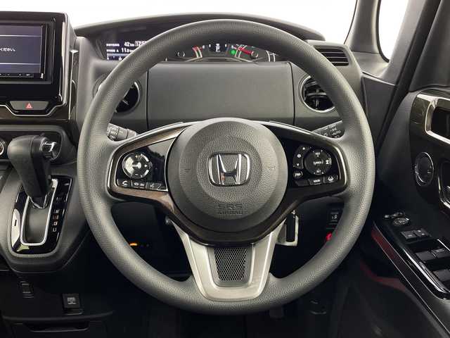 ホンダ Ｎ ＢＯＸ カスタム G L ホンダセンシング 新潟県 2017(平29)年 2.1万km プレミアムホワイトパールⅡ ホンダセンシング/シーケンシャルウィンカー/SDナビ/　CD/DVD/Bluetooth/フルセグTV/バックカメラ/左側パワースライドドア/レーダークルーズコントロール/LEDオート－ライト/14インチアルミホイール/ウィンカーミラー/電格ミラー/レーンキープアシスト/スマートキー/ビルトインETC